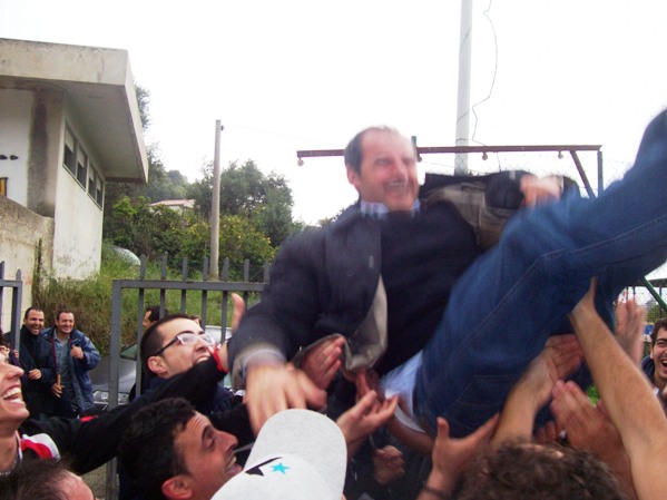 la-squadra-butta-in-aria-il-presidente-mosca-manca